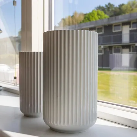 Oplev Lys & Liv I Norresundby: Charmerende Havelejlighed Med Gratis Parkering! Apartment Nørresundby